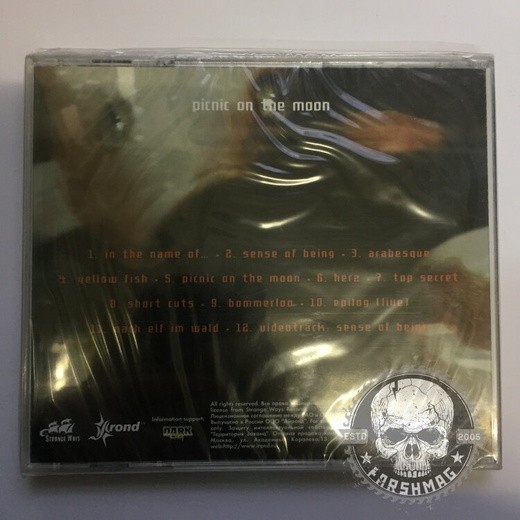 MILA MAR - PICNIC ON THE MOON