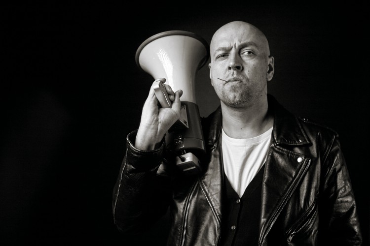 КИРИЛЛ ЕРМИЧЁВ - АЙСБЕРГ ЗА 2$ (С АВТОГРАФОМ)