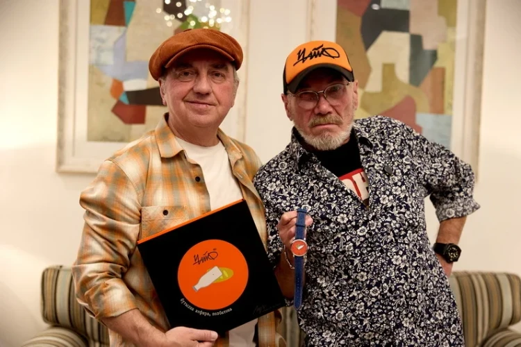 Часы "В ритме рока. Посвящение группе «ЧАЙФ»"