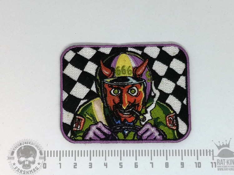нашивка - ДЬЯВОЛ НА СТАРТЕ (666)
