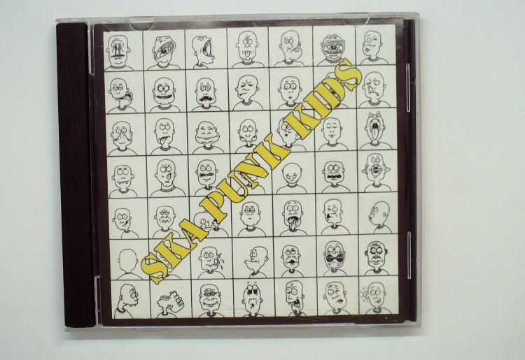 СБОРНИК (CD) - SKA PUNK KIDS (DЁРГАТЬ,NECONDITION, УЛЫБАЙСЯ СТРЕЛЯЮТ!)