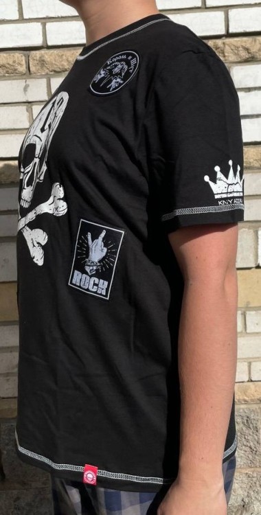 футболка - КНЯZZ (череп с нашивками)