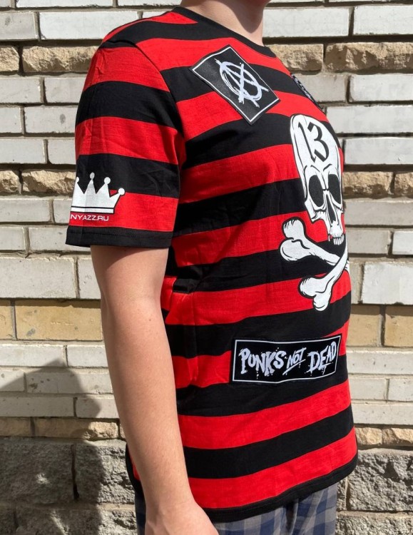 футболка - КНЯZZ (ЧЕРНО-КРАСНАЯ С НАШИВКАМИ) 